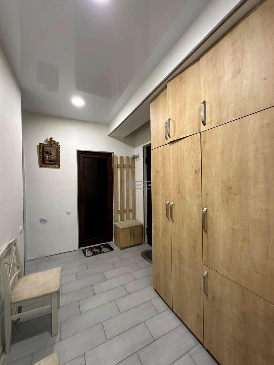 Трёхкомнатная квартира в Телави