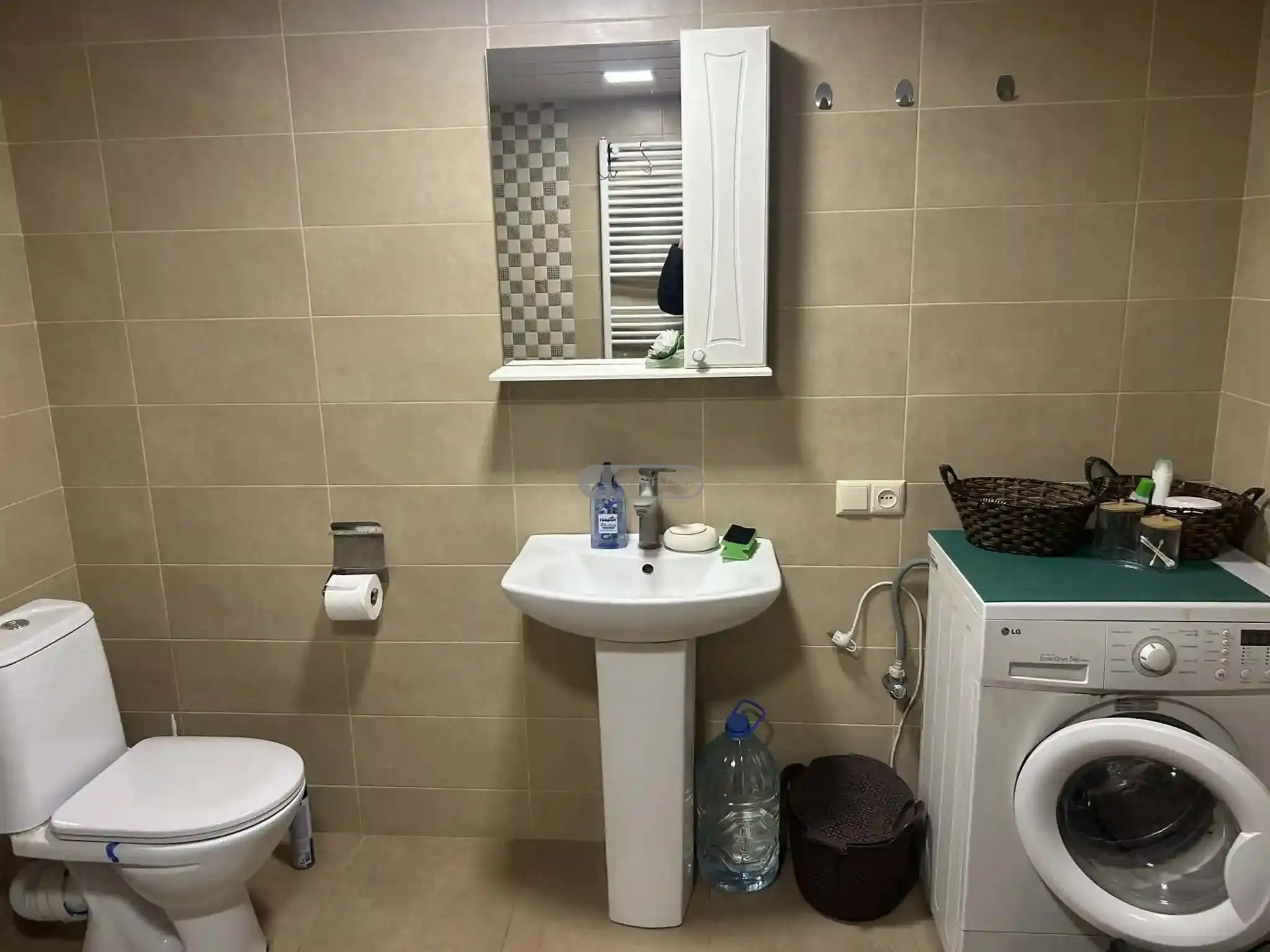 ქირავდება სახლი თელავში