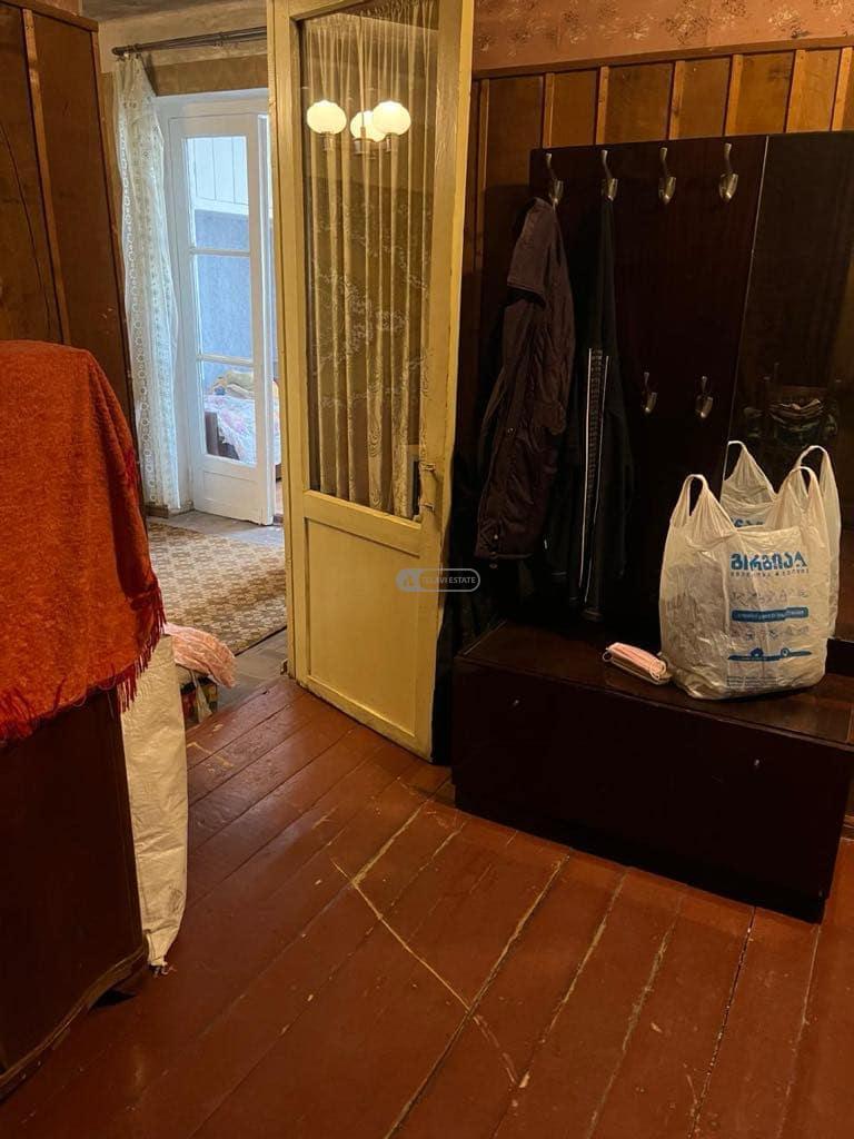 Сдается 2-комнатная квартира с лоджией в Телави