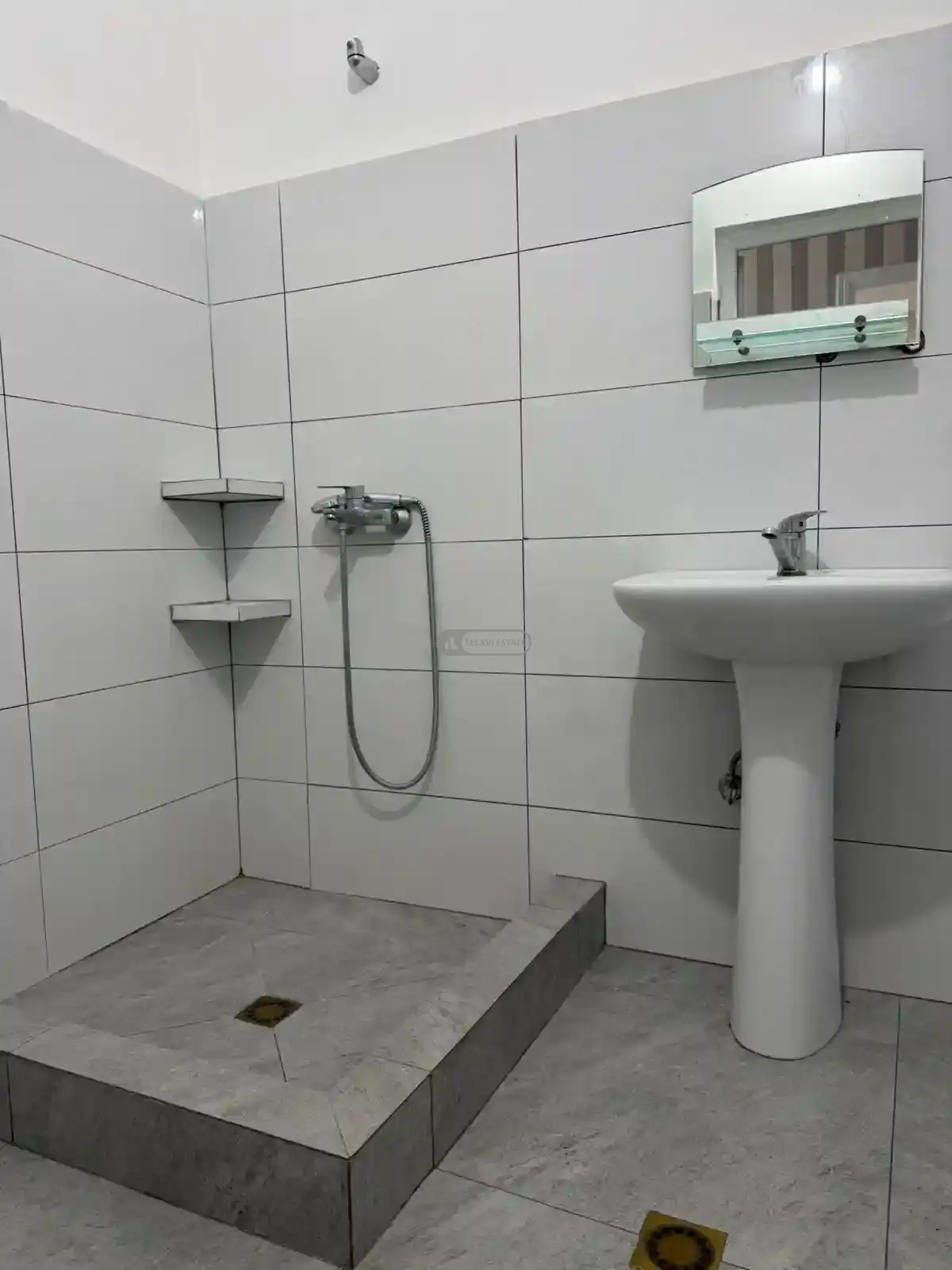 ქირავდება 1 ოთახიანი ბინა თელავში