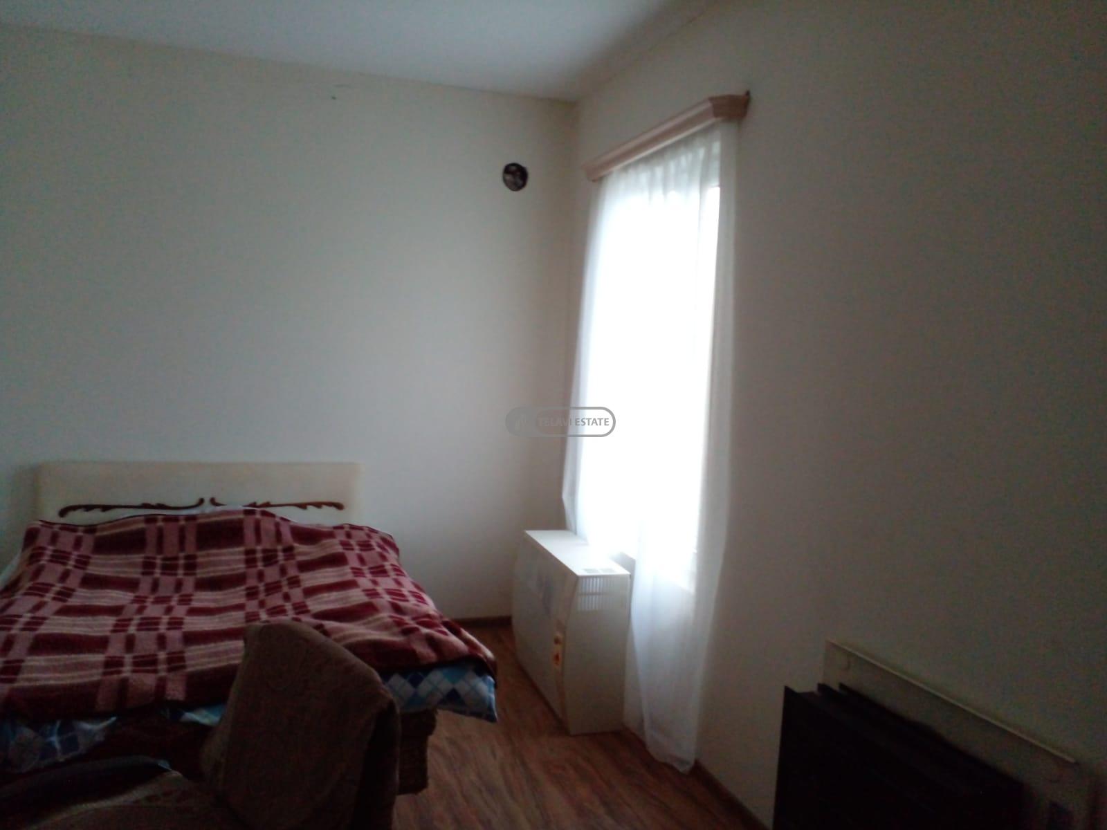 Продается двухэтажный дом в Телави – с коммерческими помещениями