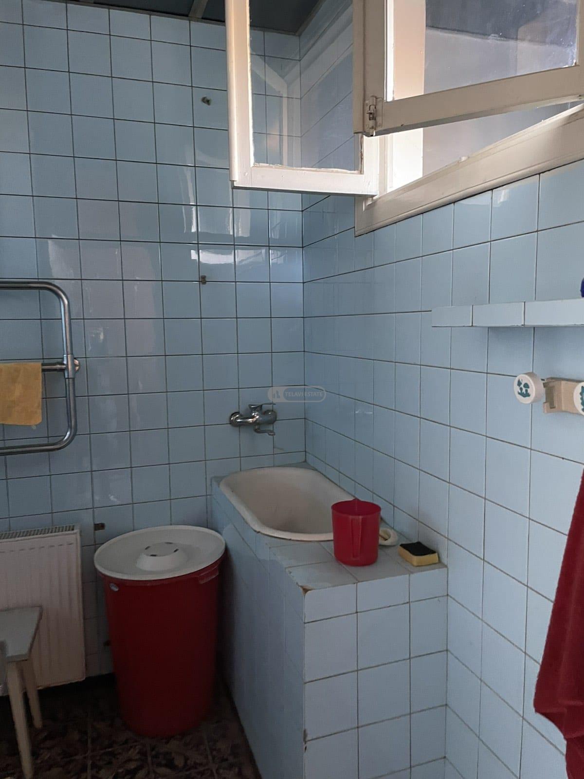 Белэтажный дом с мансардой в Телави