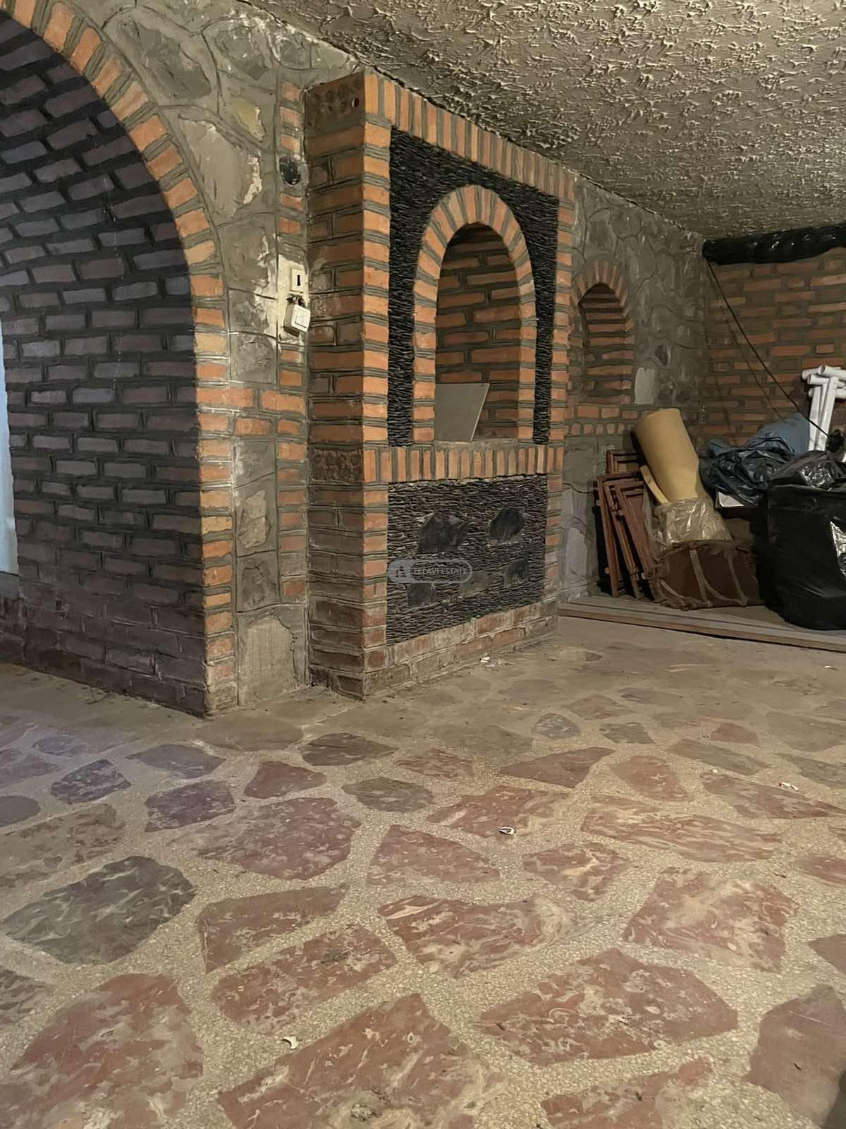 Белэтажный дом с мансардой в Телави