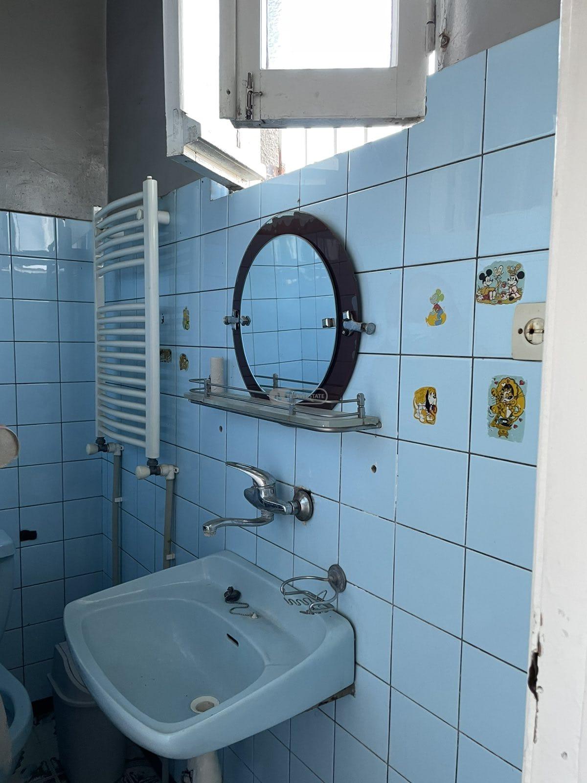 Белэтажный дом с мансардой в Телави