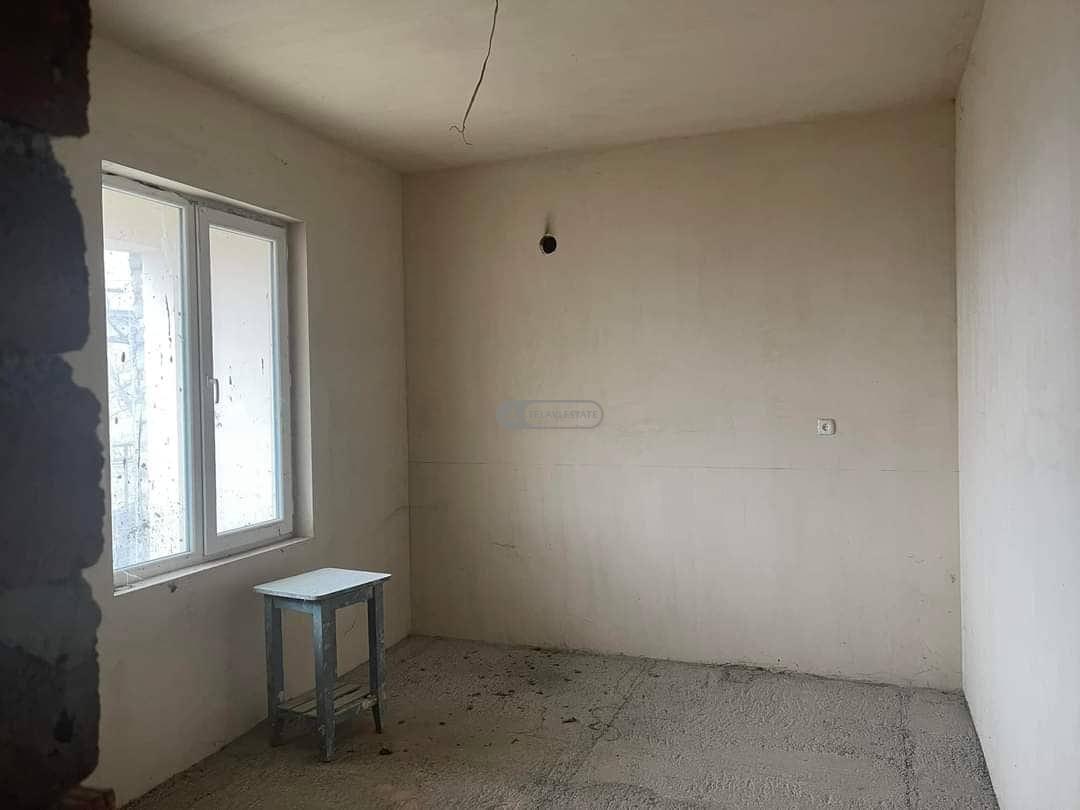 Бельэтажный дом с мансардой в Телави