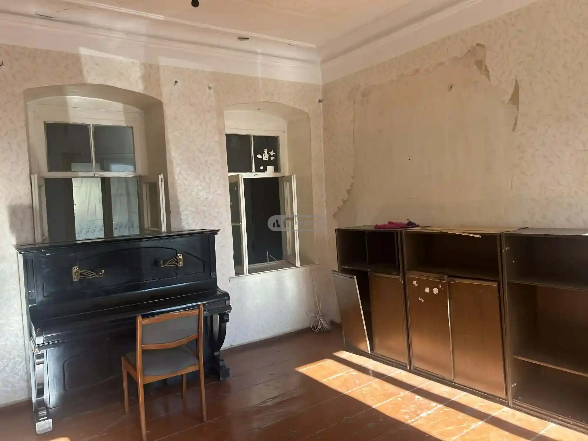 სახლი ახვლედიანზე