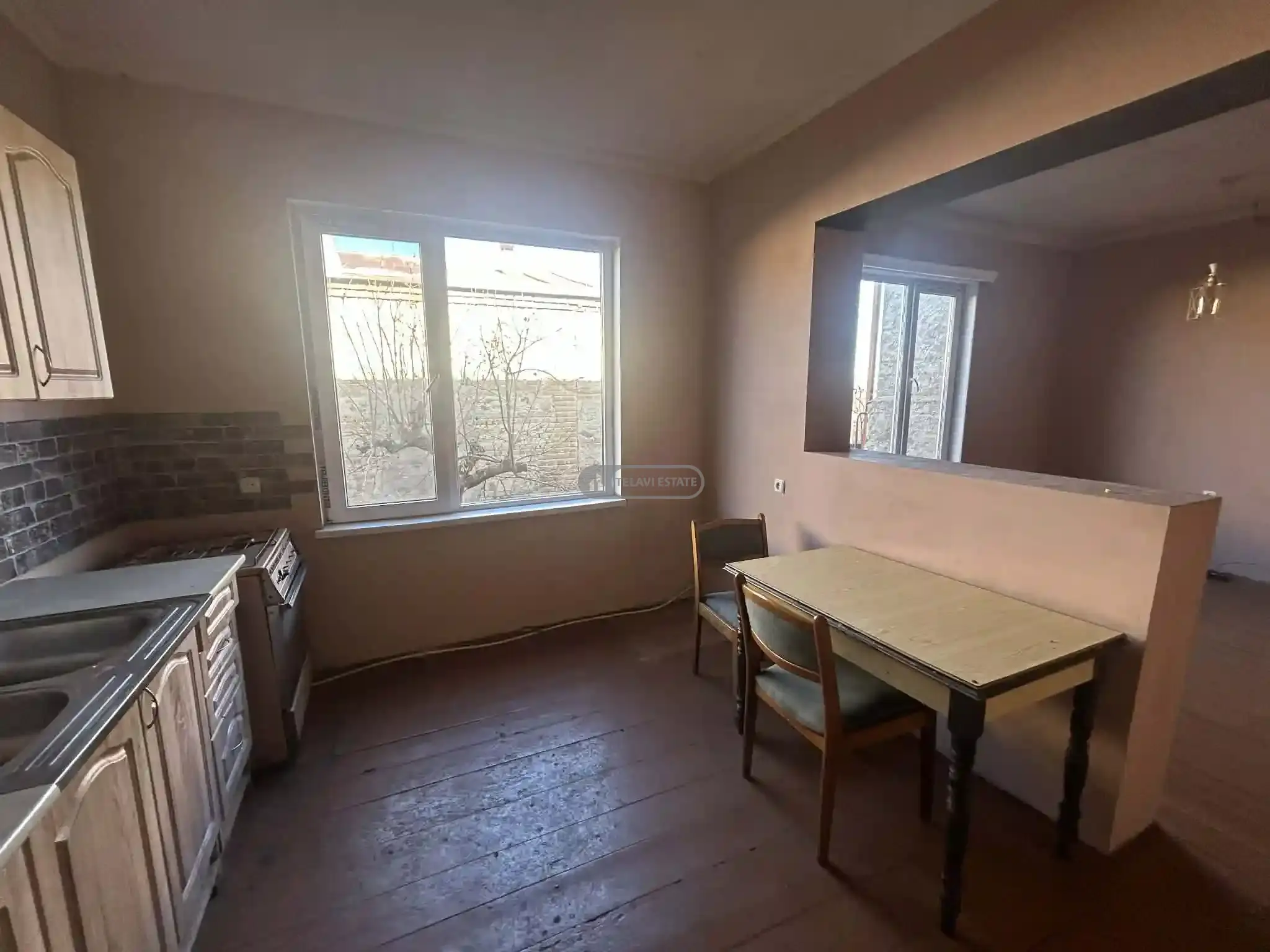 სახლი ახვლედიანზე