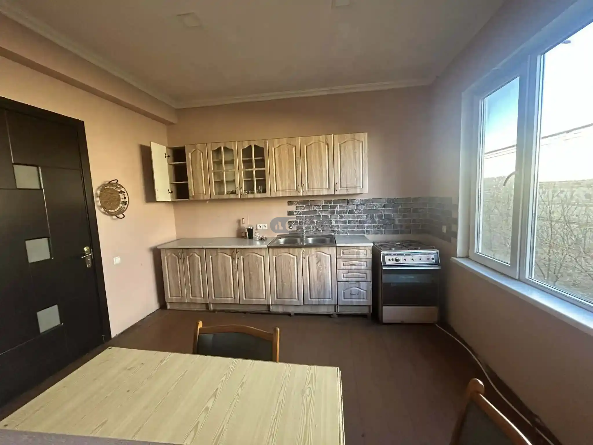 სახლი ახვლედიანზე