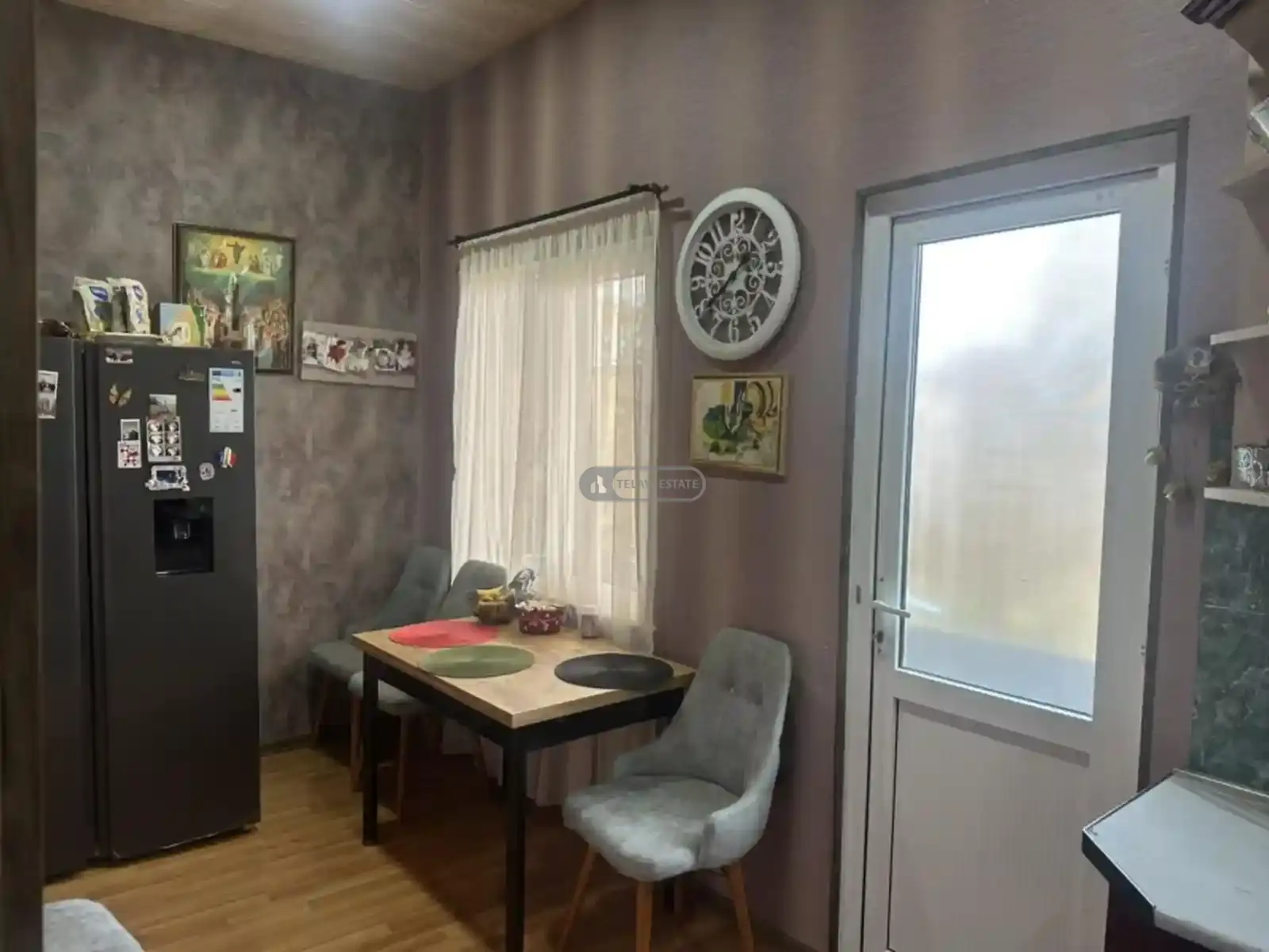 3-комнатная квартира с лоджией в Телави