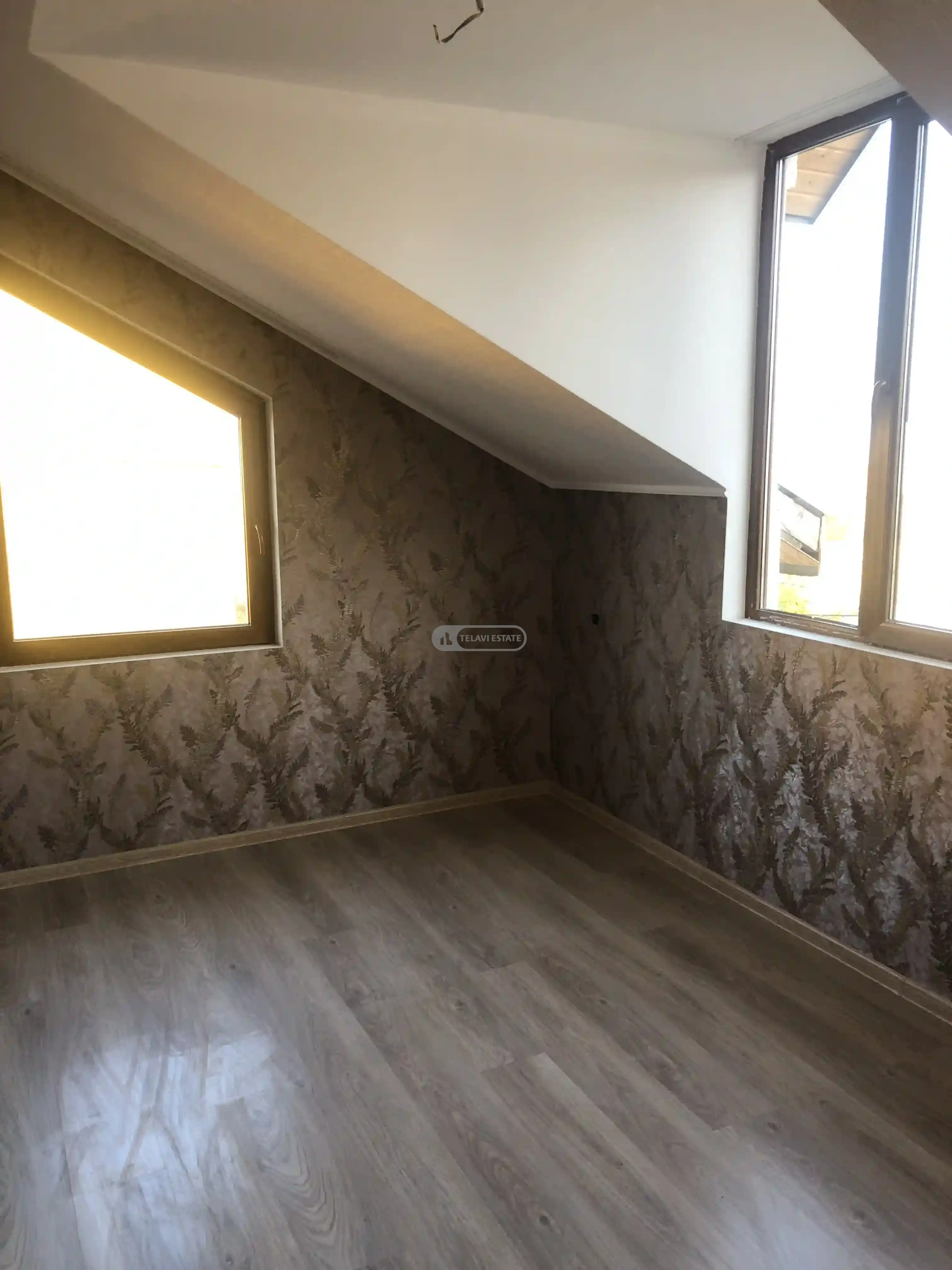 недавно построенный 2-этажный частный дом в  Телави