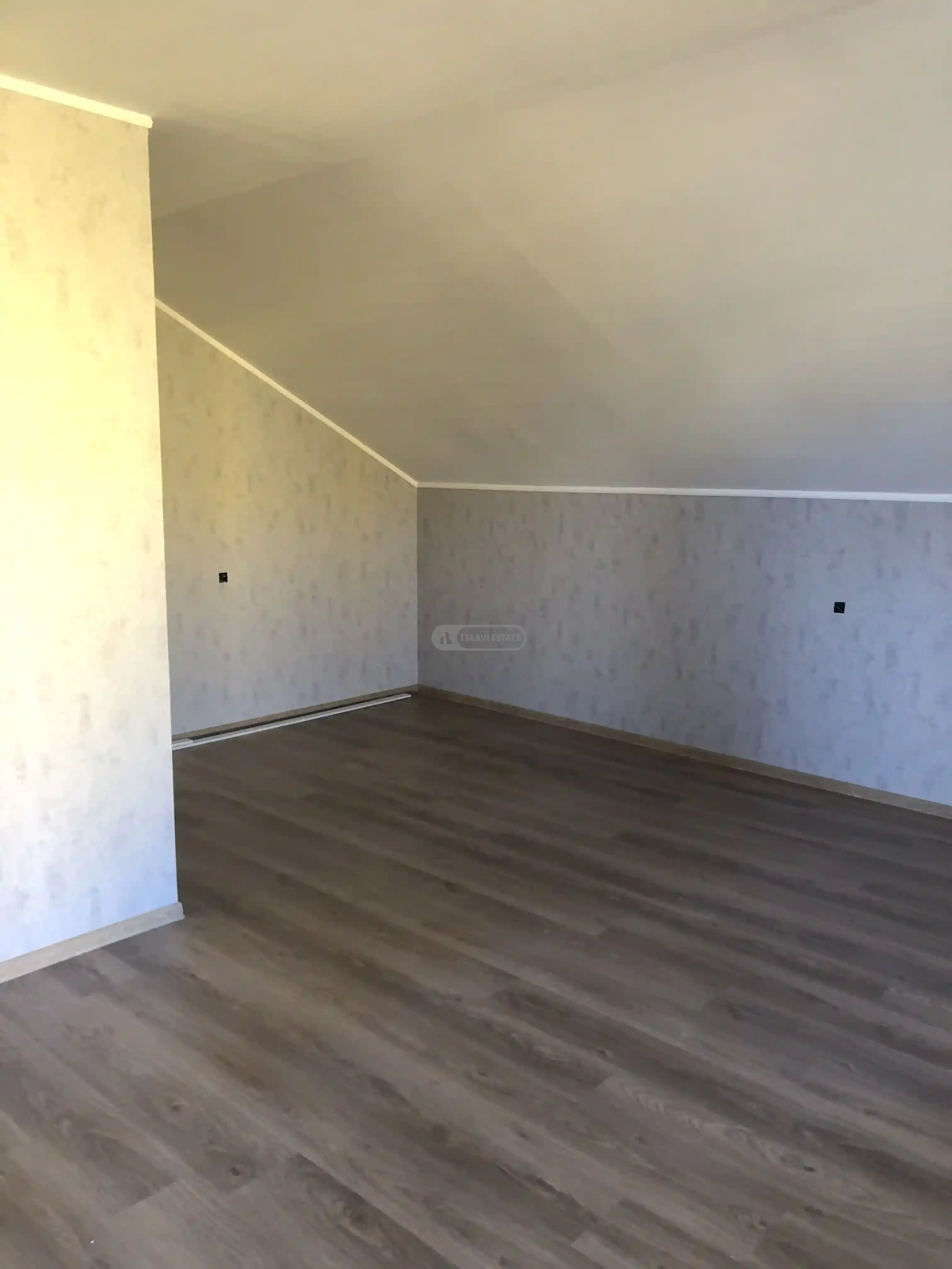 недавно построенный 2-этажный частный дом в  Телави