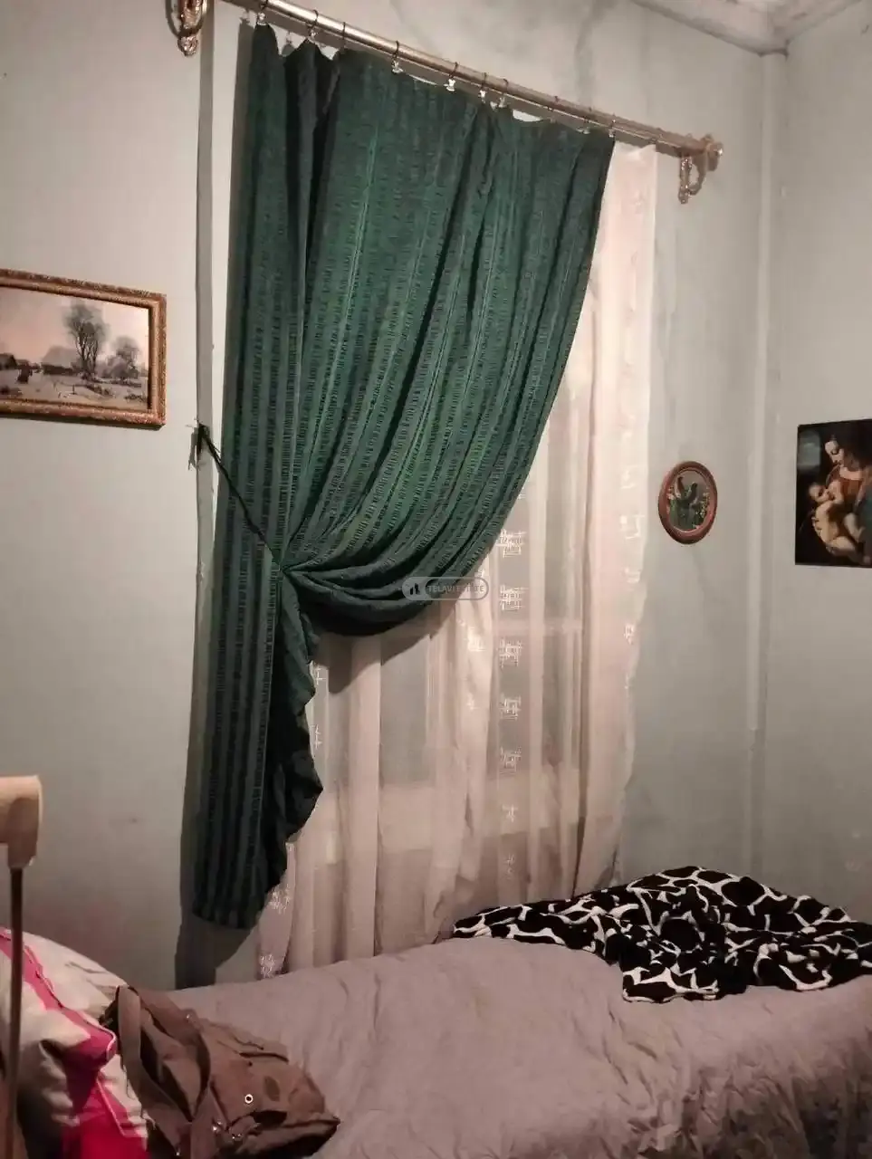 ძველი აშენებული სახლი თელავის ცენტრში