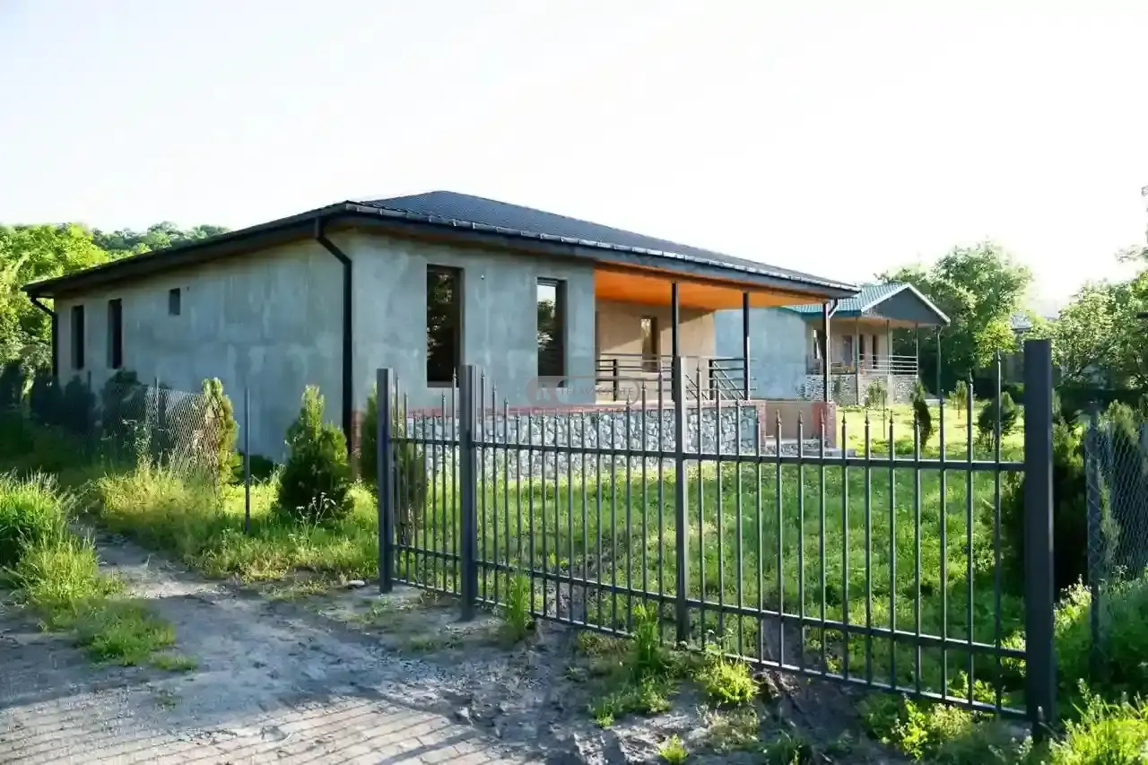 новый дом в селе Икалто