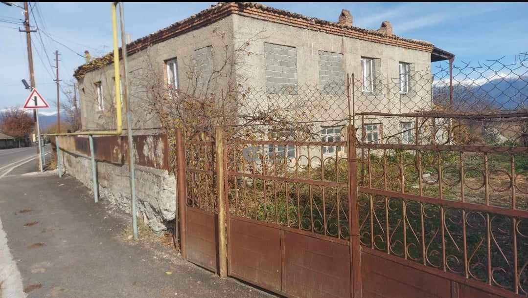 Большой дом в селе Когхото