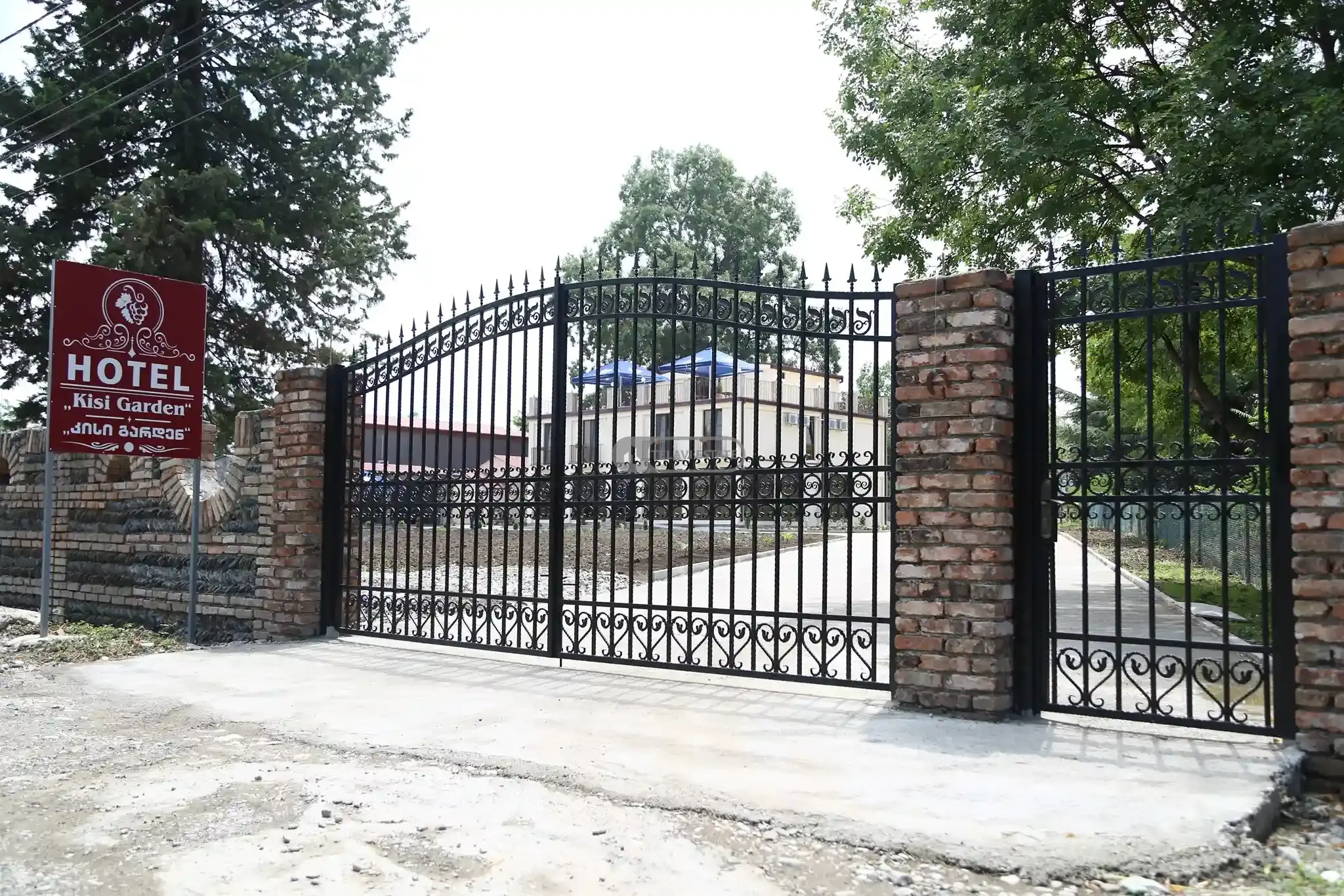 Действующий отель на продажу в Телави