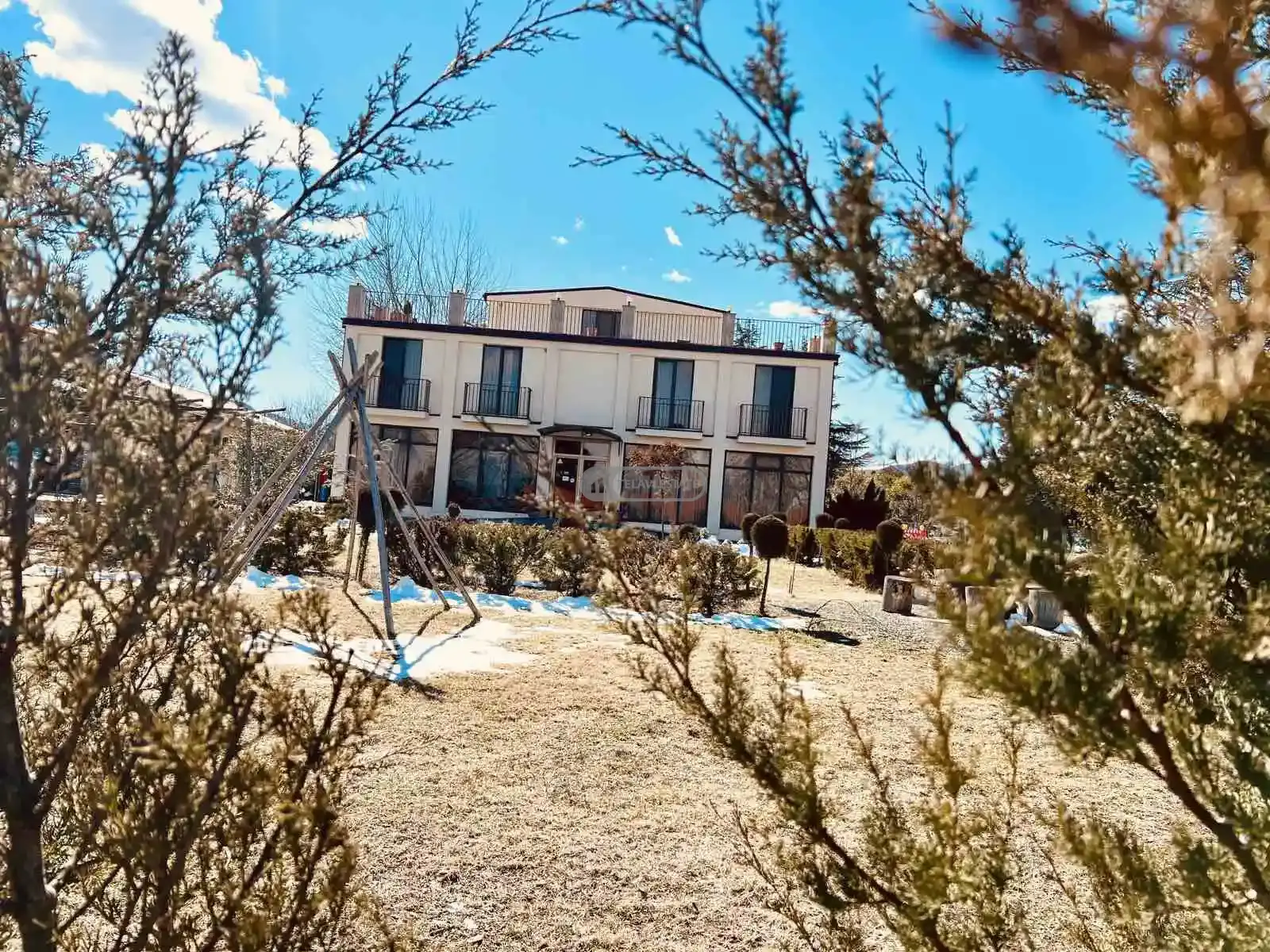 Действующий отель на продажу в Телави