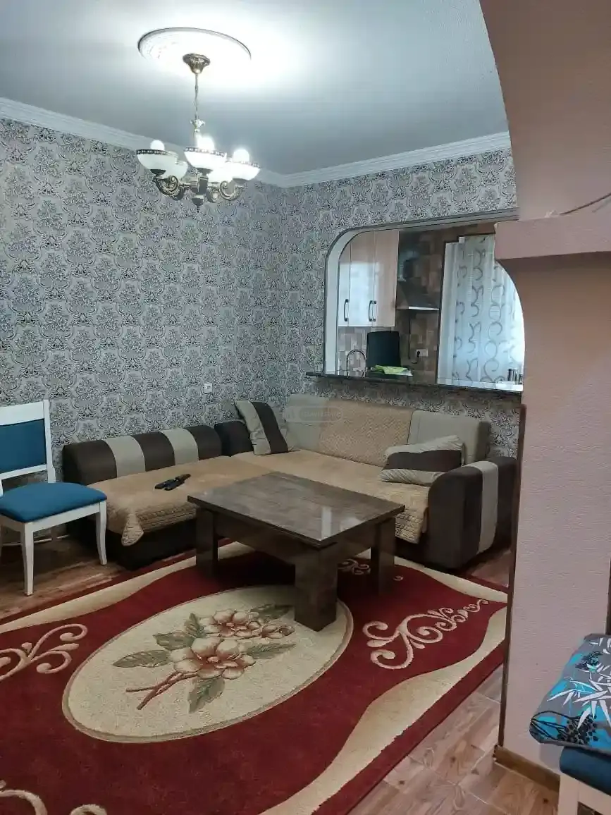 Продается 3-комнатная квартира