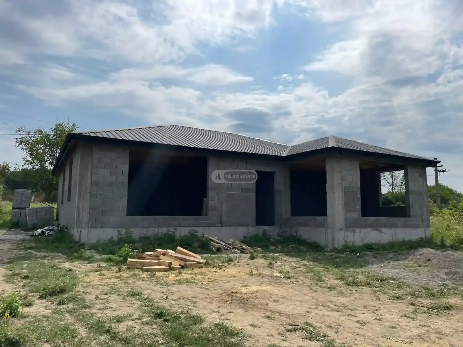 Split-Level House for Sale in Kurdgelauri