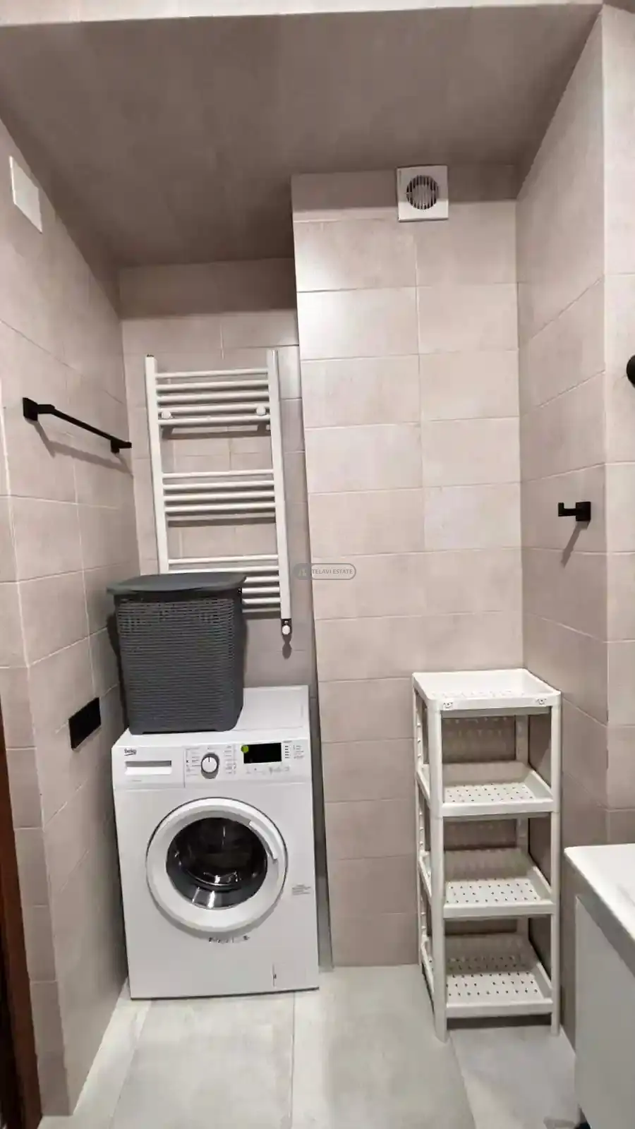 ქირავდება 2 ოთახიანი ბინა თელავში