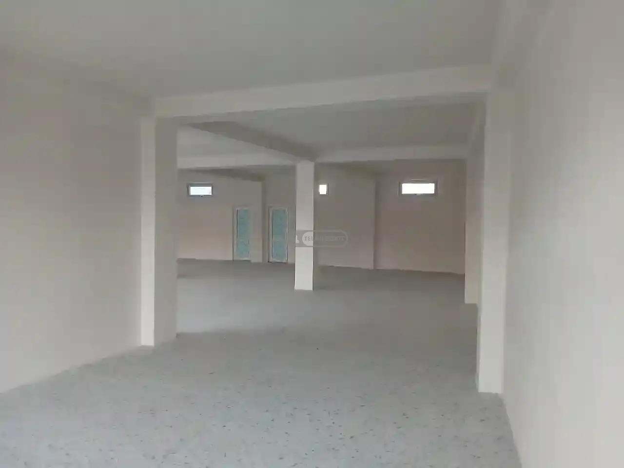 Сдаётся коммерческое помещение в Шилде