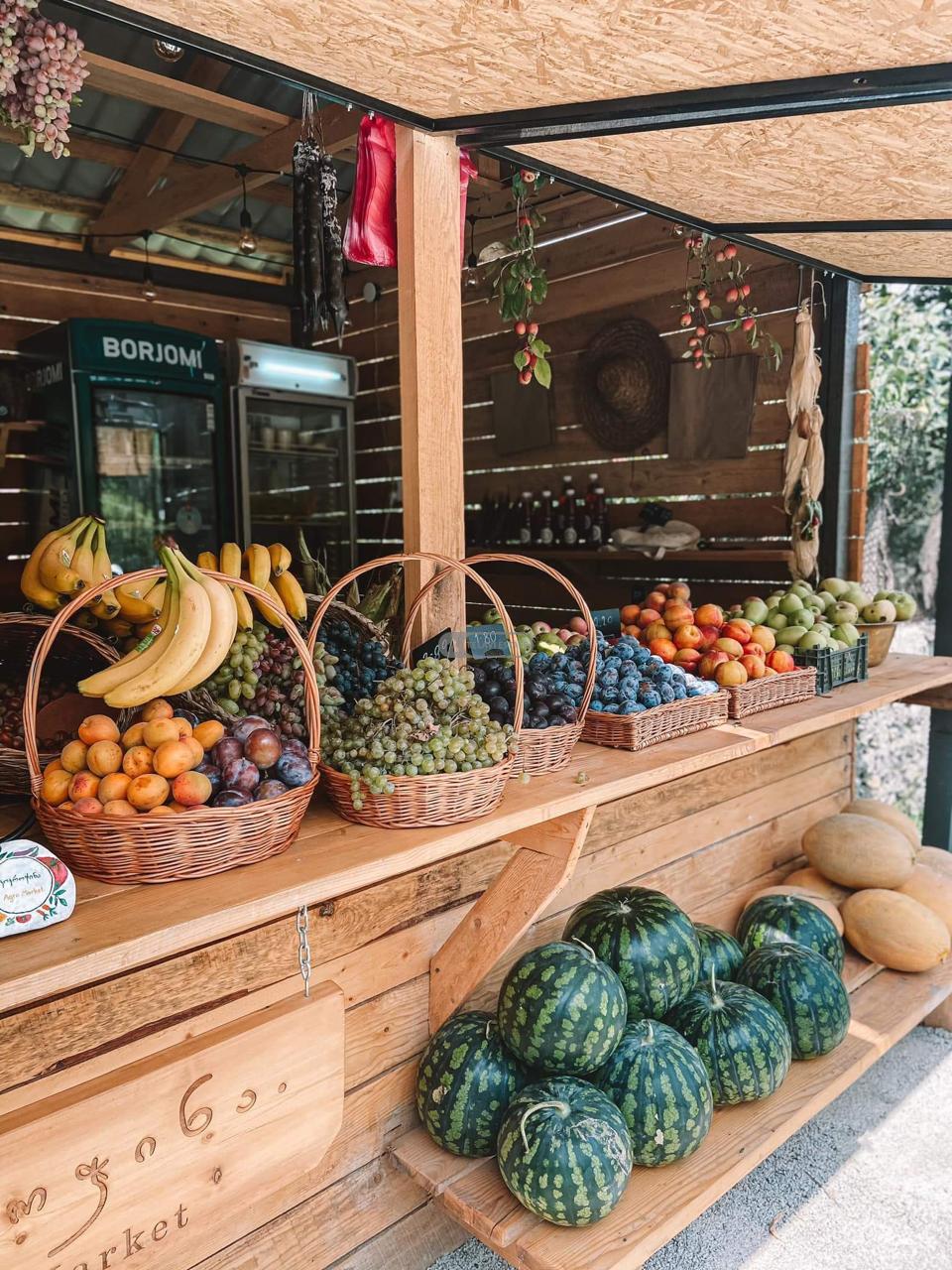 коммерческого помещения – магазин фруктов и овощей