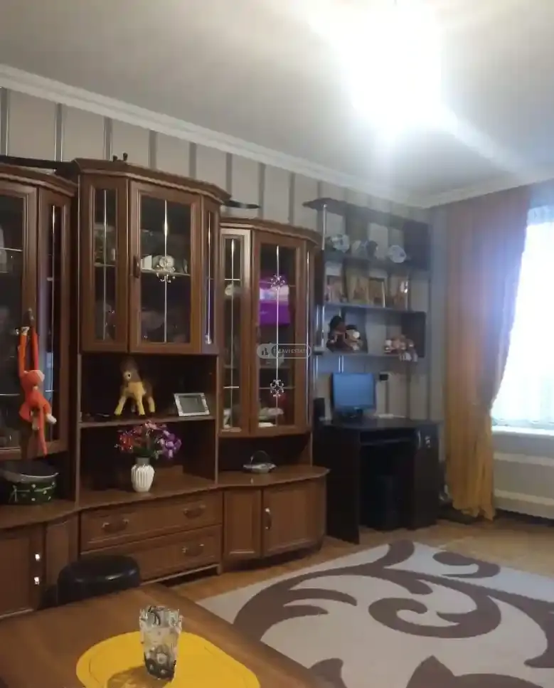 2 ოთახიანი ბინა ლოჯით თელავში