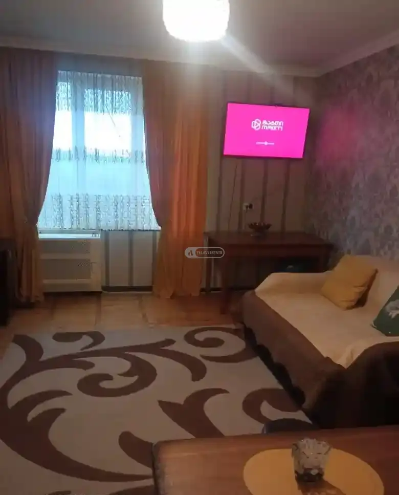 2 ოთახიანი ბინა ლოჯით თელავში