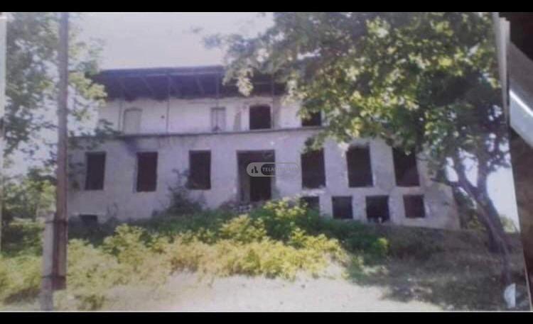 Restaurant / Hotel in Atsquri Village