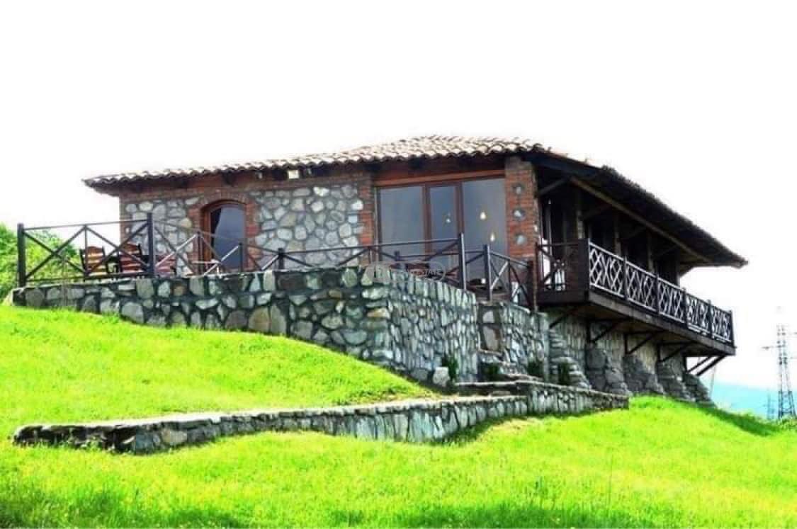 Restaurant / Hotel in Atsquri Village