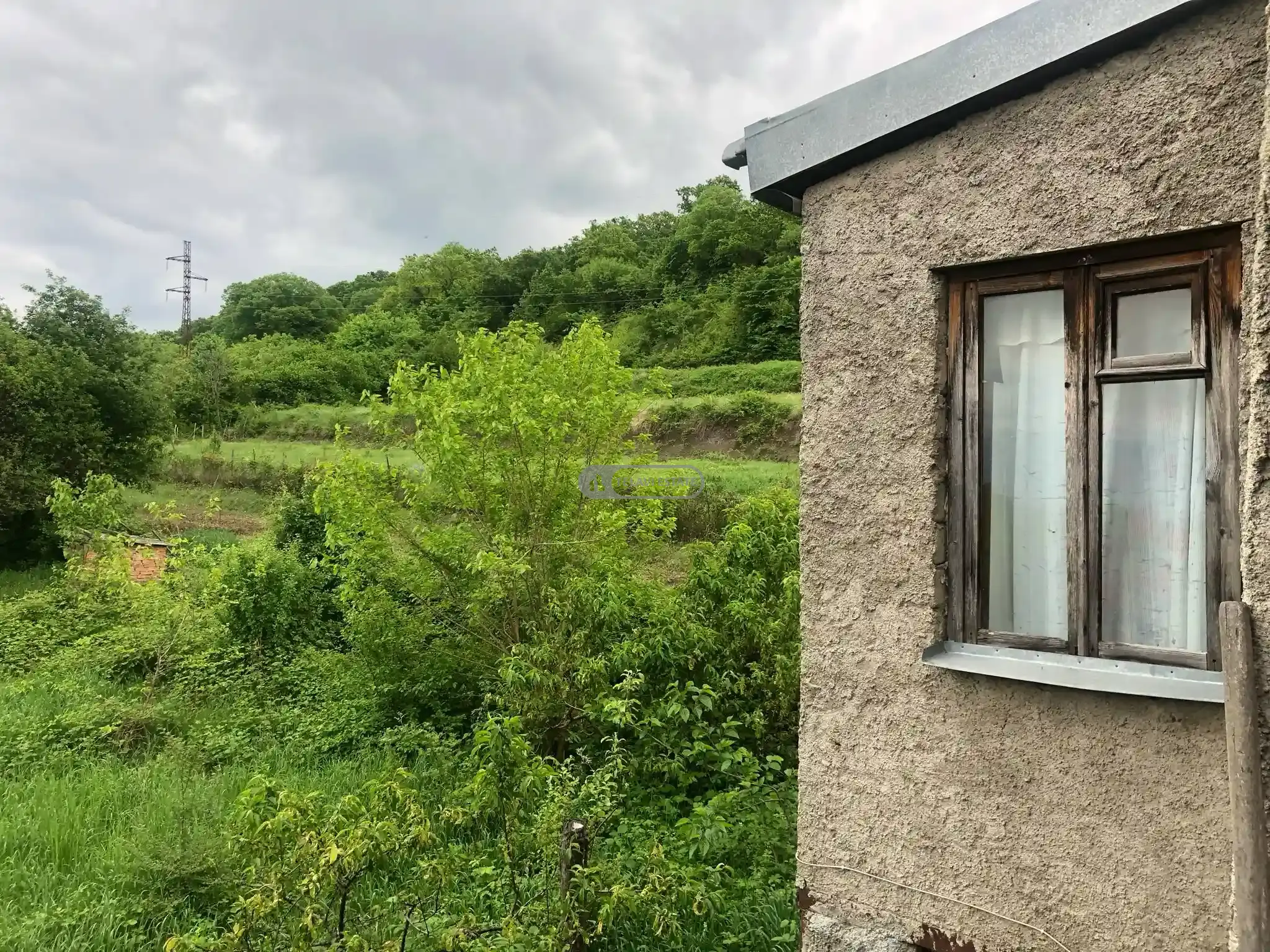 Продается двухэтажный дом с мансардой