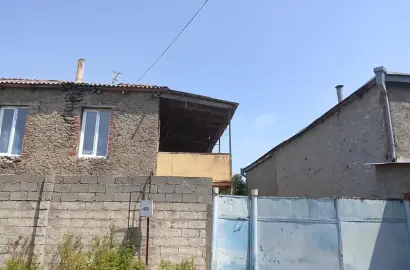 სახლი ჯუღაანში