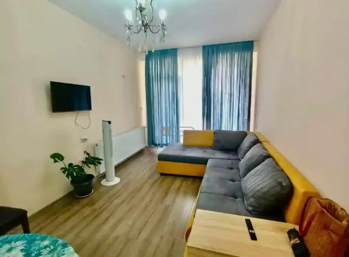 ქირავდება 2 ოთახიანი ბინა თელავში