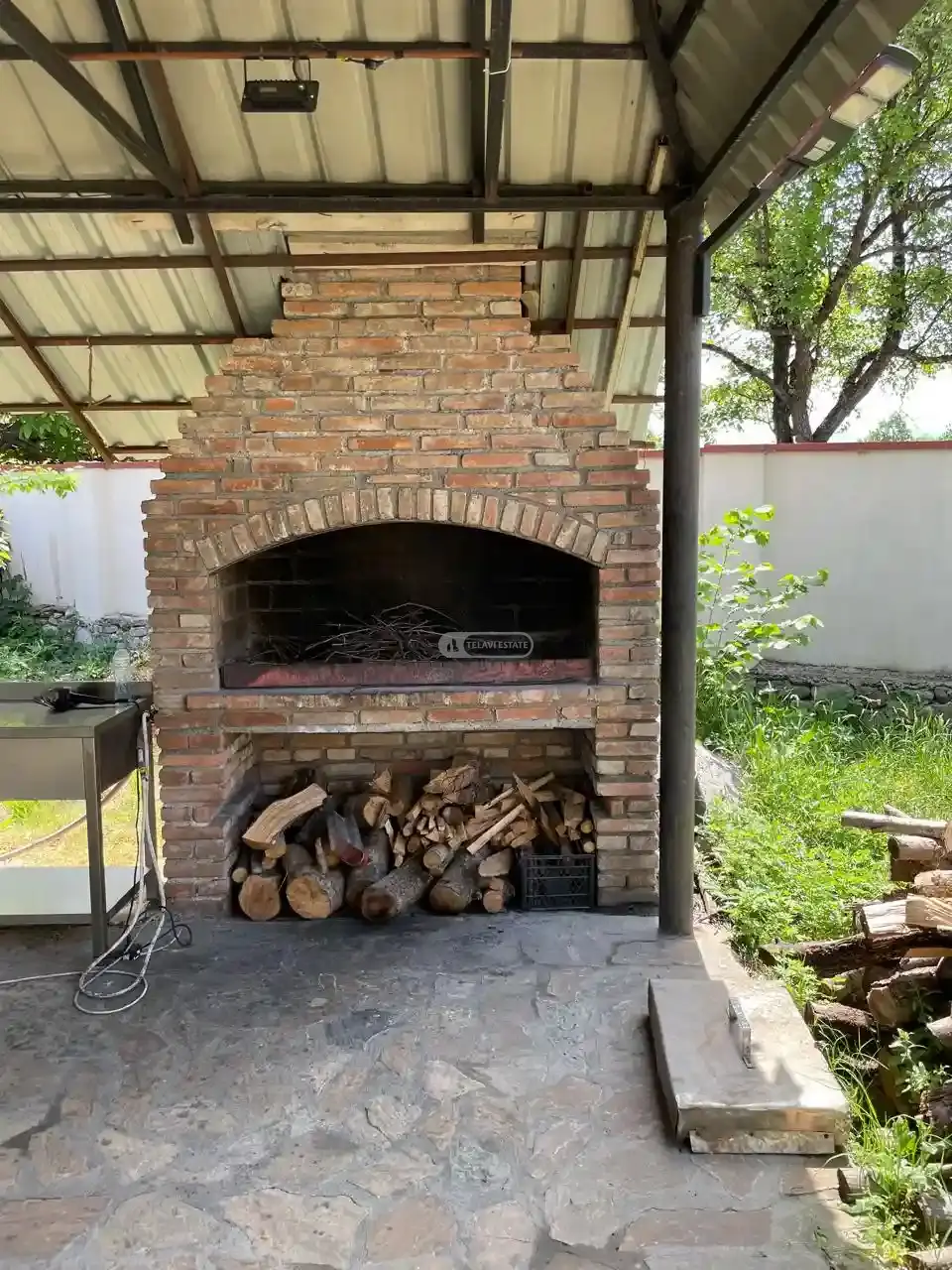 Гостиница в Велисцихе