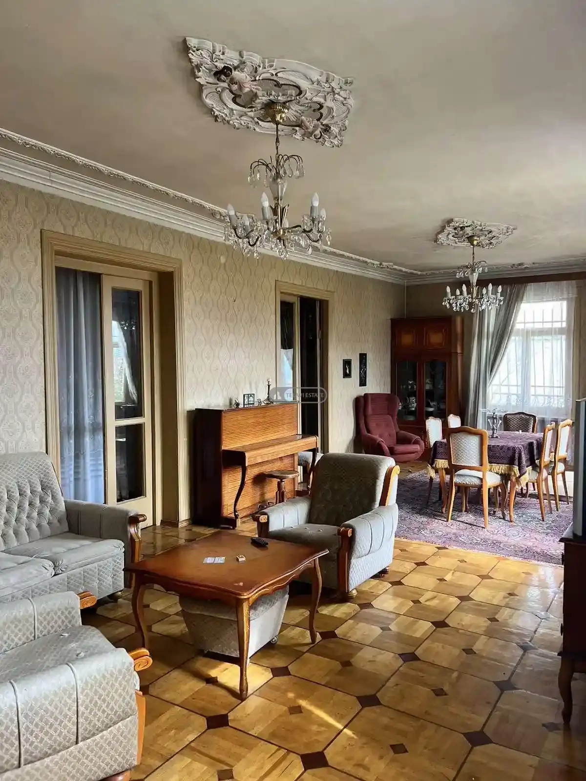 Продается дом в центре Телави