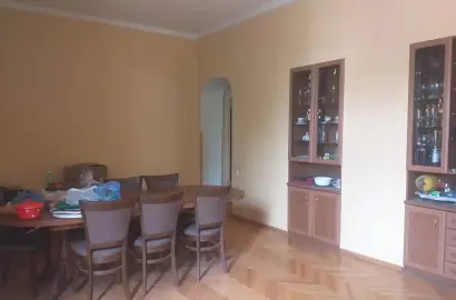 4-комнатная квартира в центре Телави