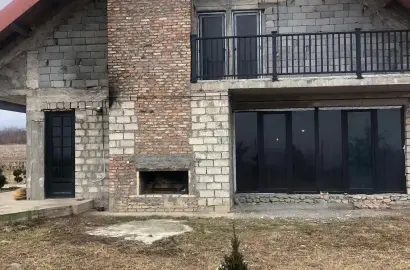 Новый дом в Насамхрали