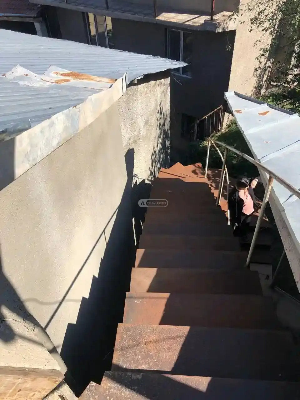 Beletage House with a Mansard for Sale in Telavi