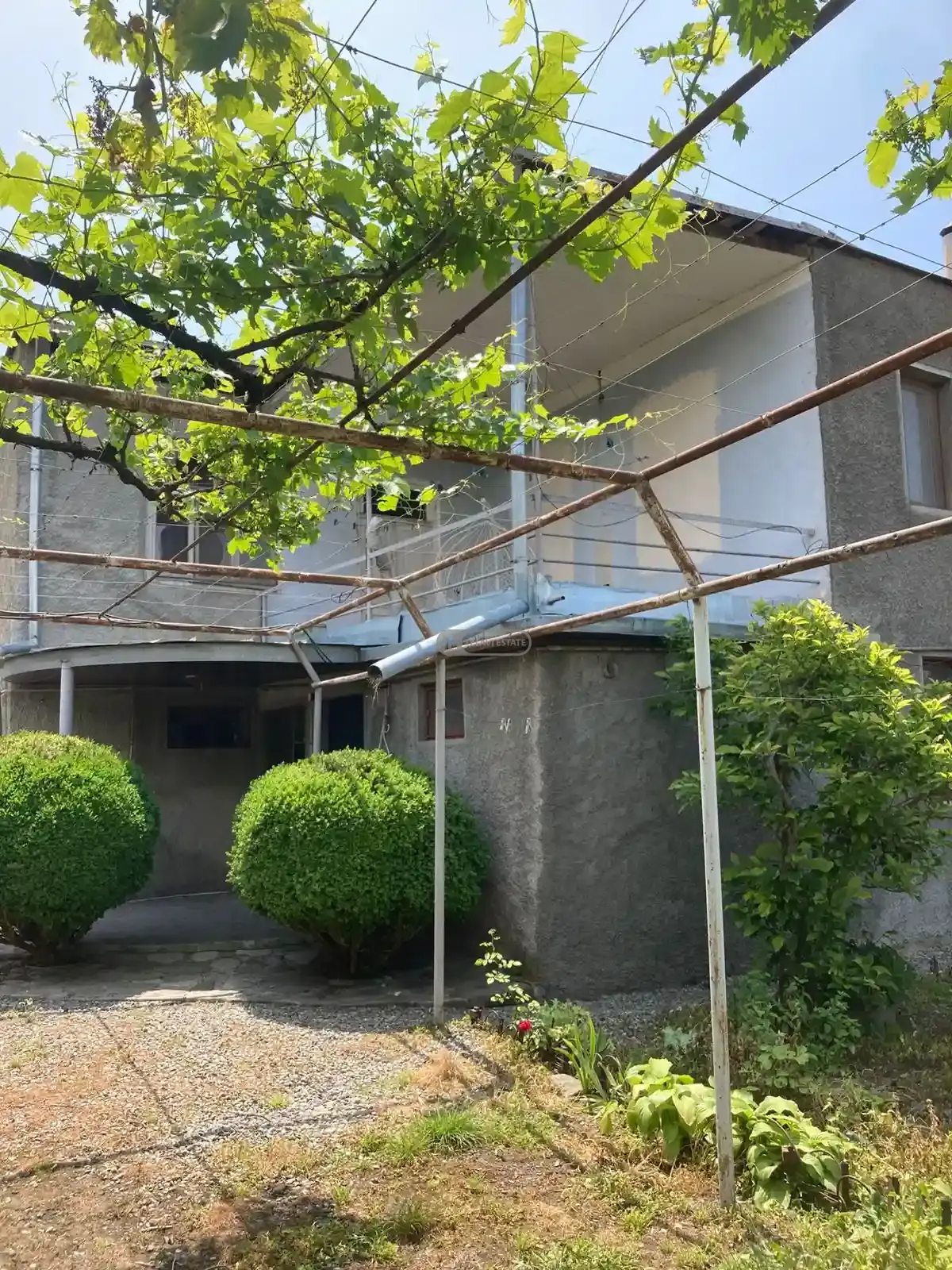 Продается двухэтажный дом в селе Кисисхеви