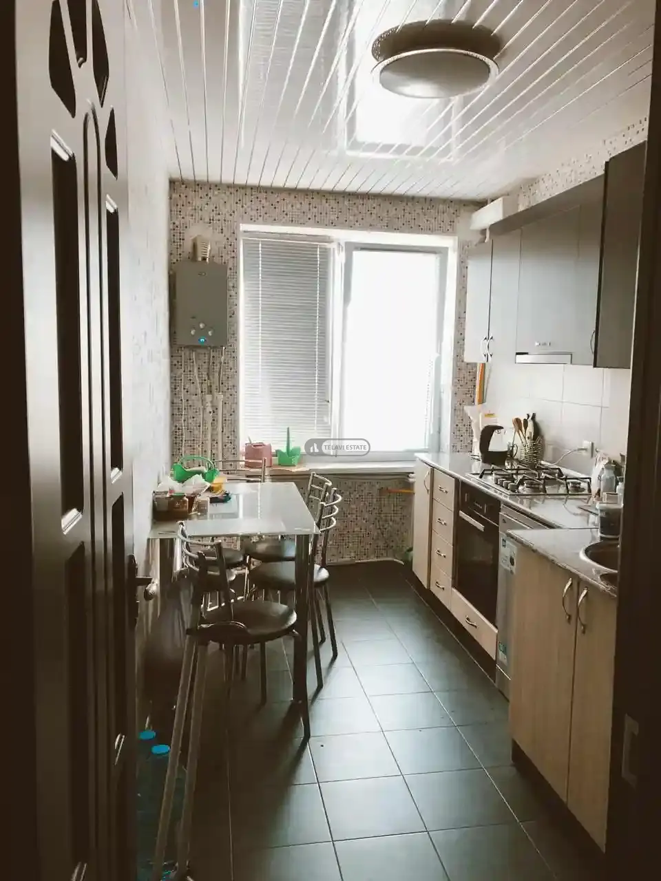 Продается 2-комнатная квартира с лоджией