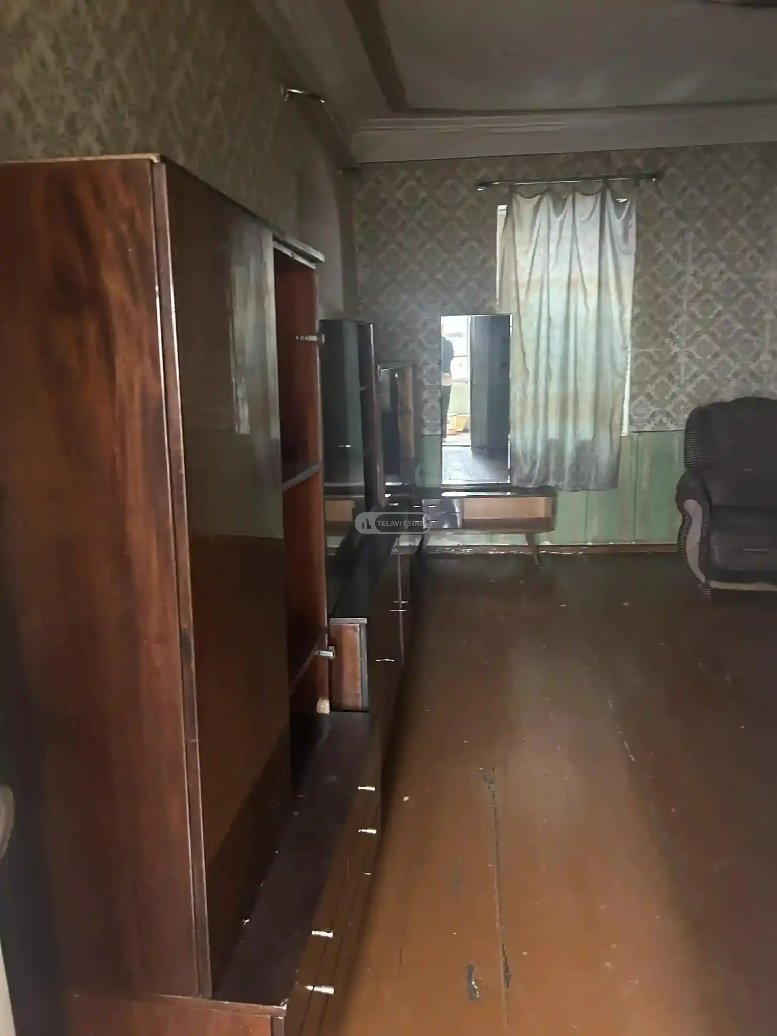 Старый дом с большим двором в Телави