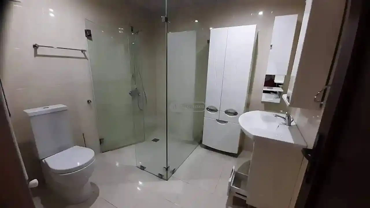 ქირავდება სახლი თელავში