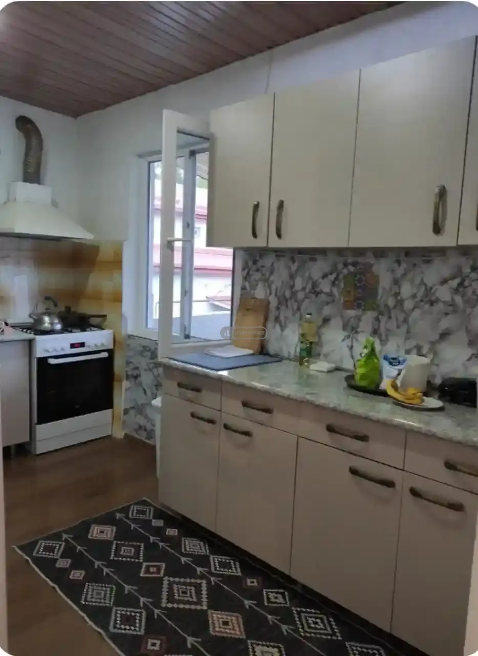 ქირავდება სახლი თელავში, ზუზუმბოზე