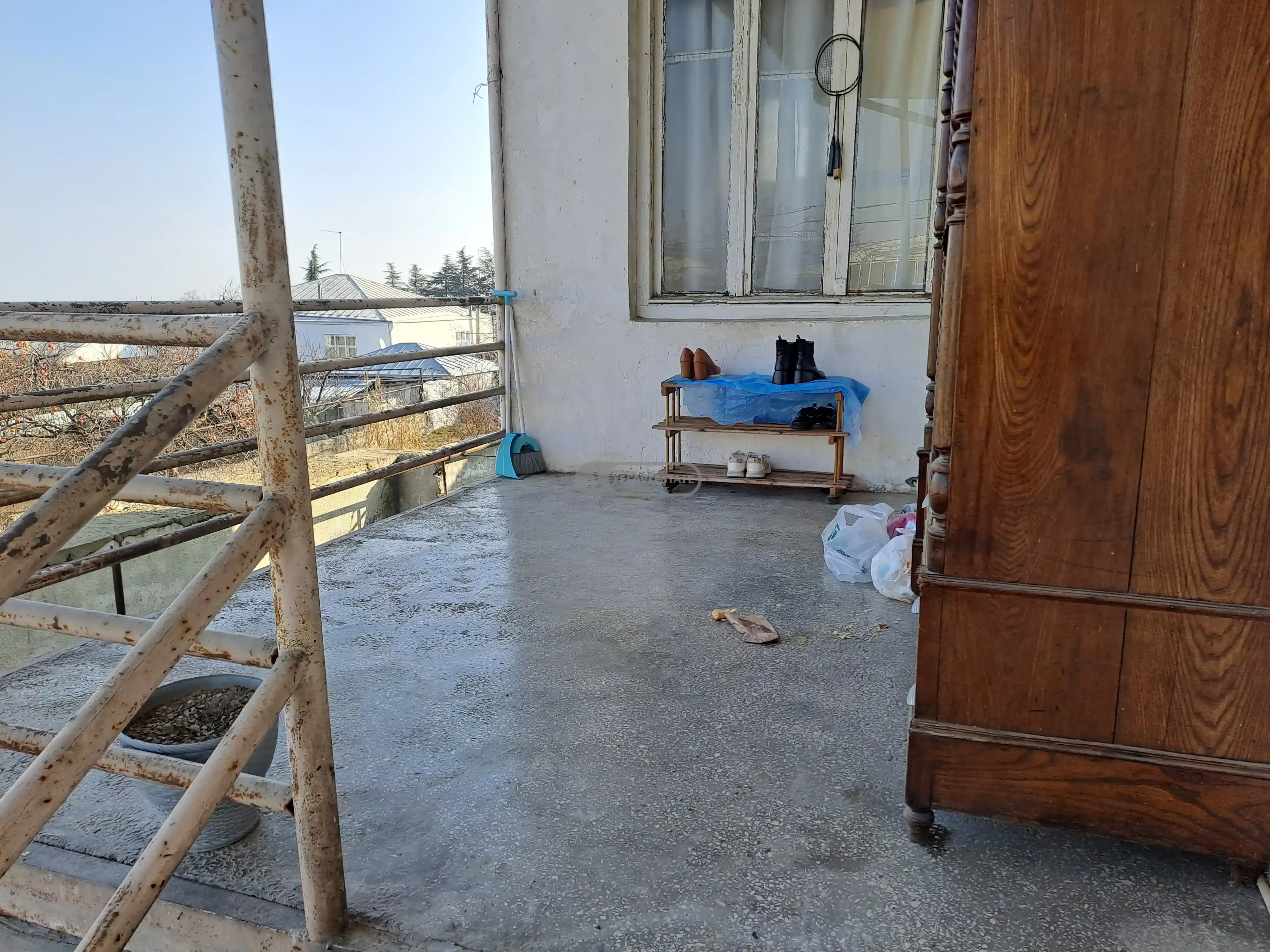 ორსართულიანი სახლი თელავში