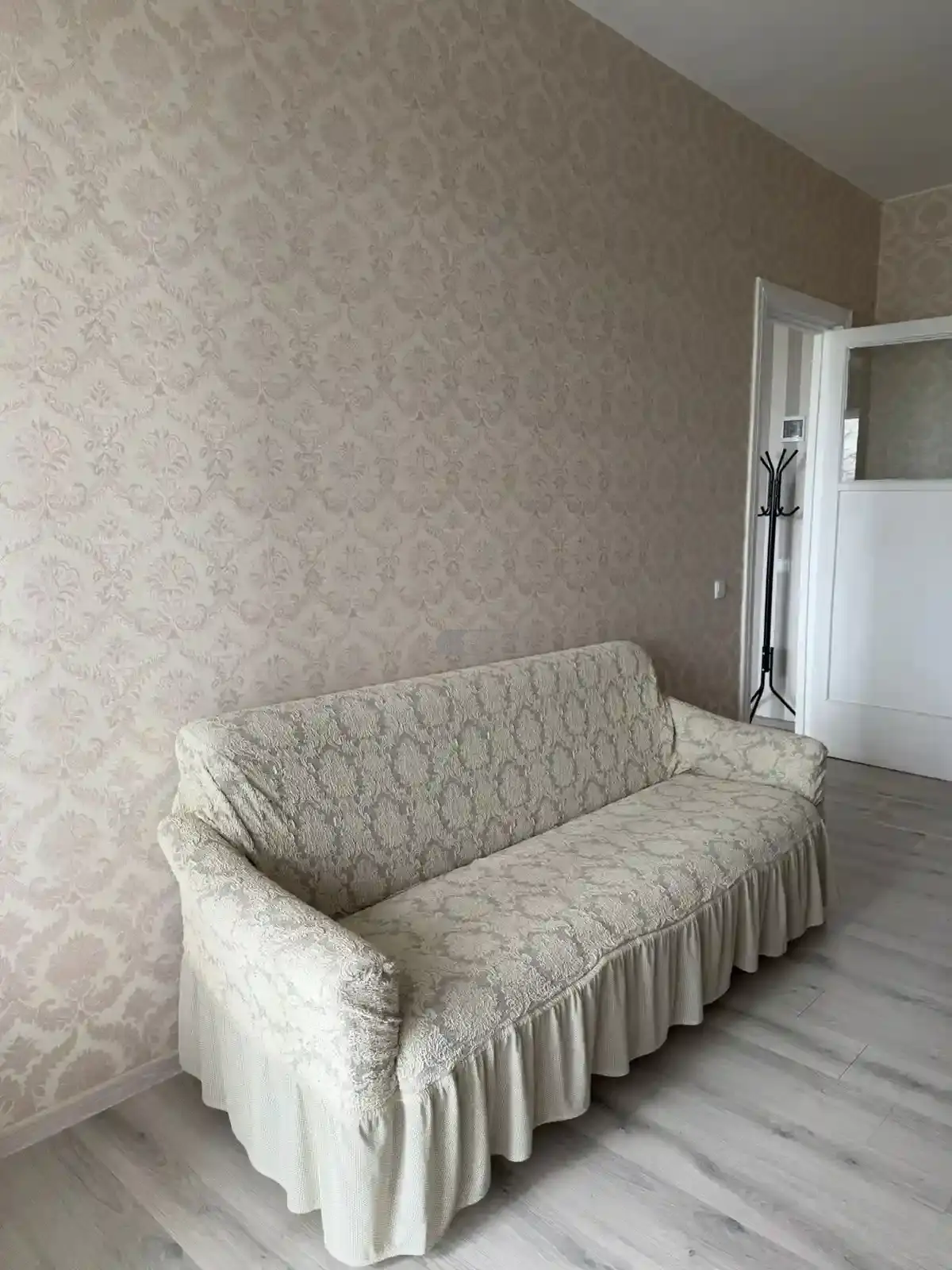 ქირავდება 1 ოთახიანი ბინა თელავში