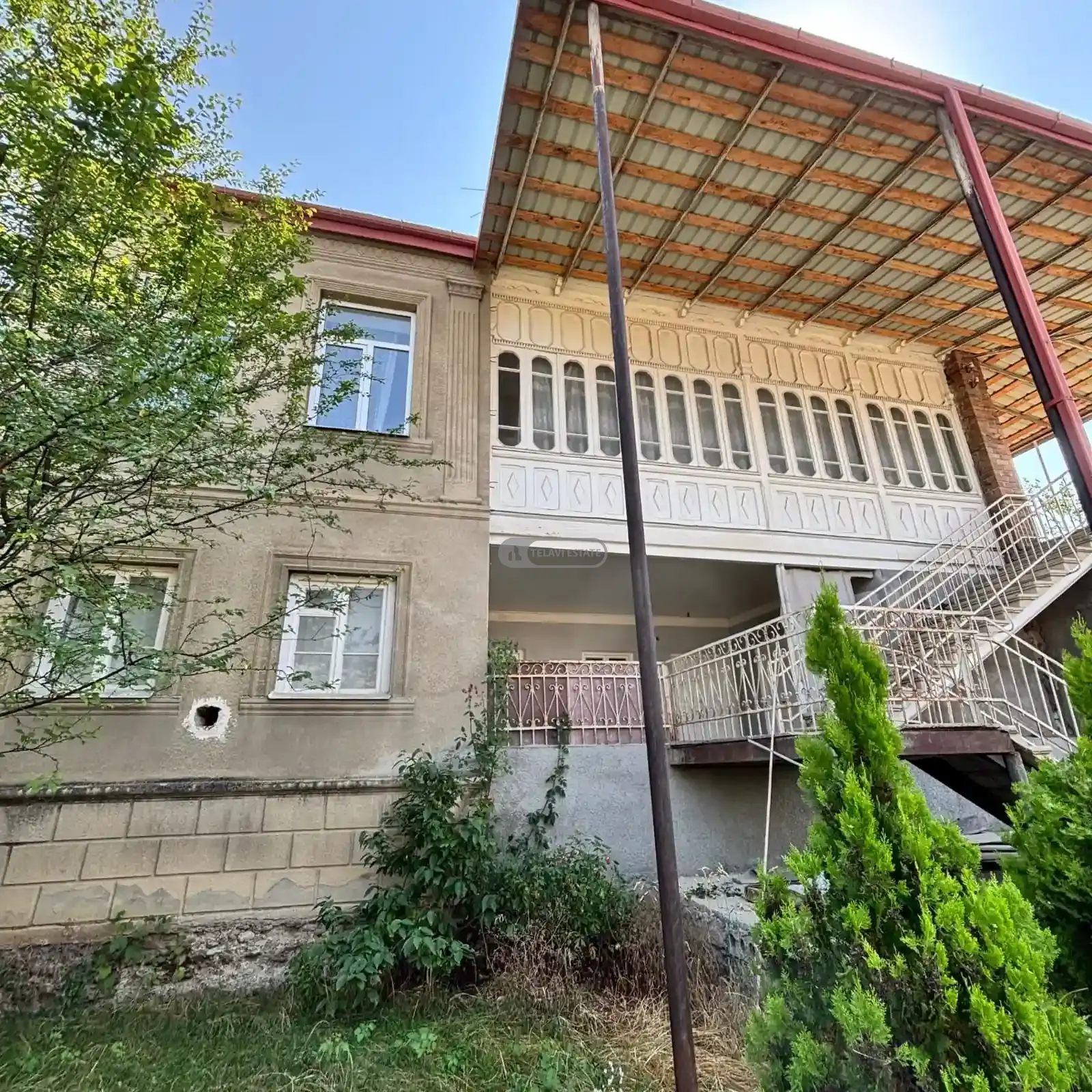 სახლი თელავის ცენტრში