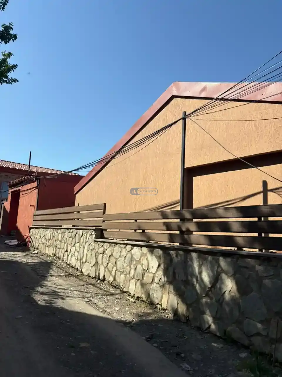 ქირავდება ბინა თელავში