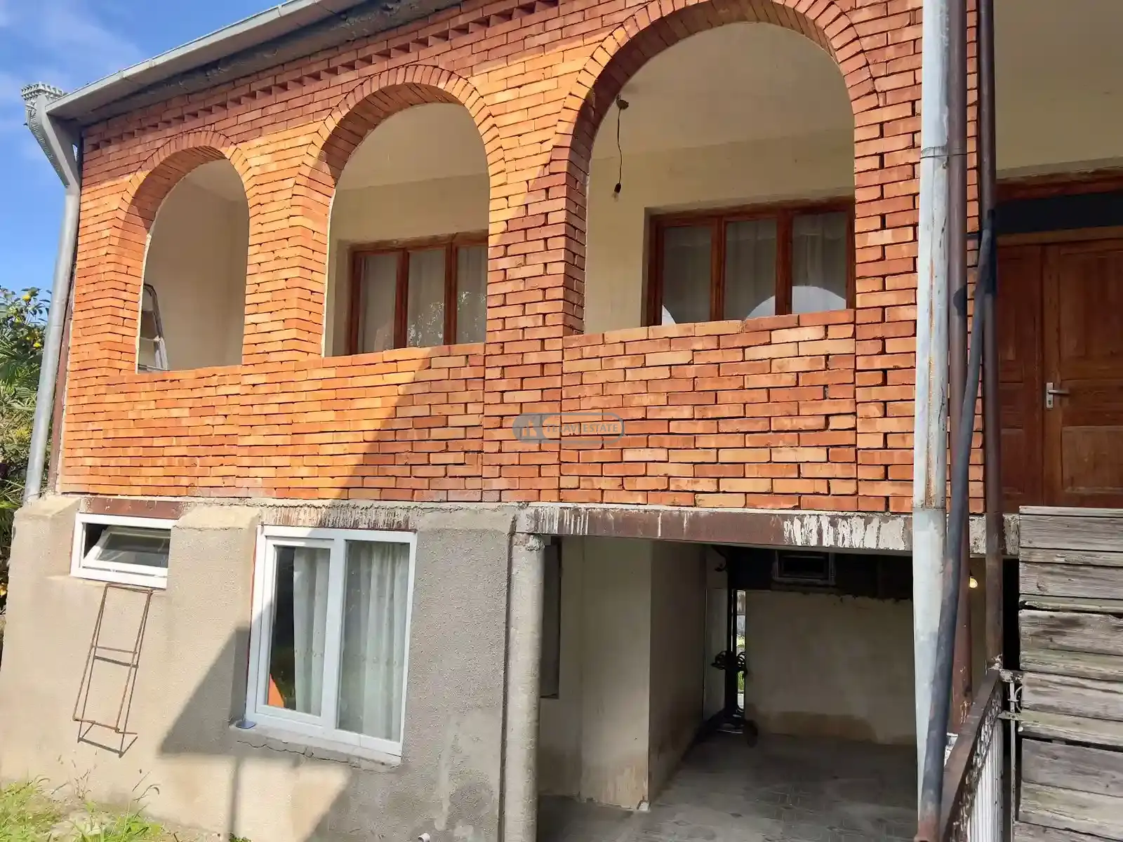 სახლი ახმეტის მუნიციპალიტეტში, აწყური