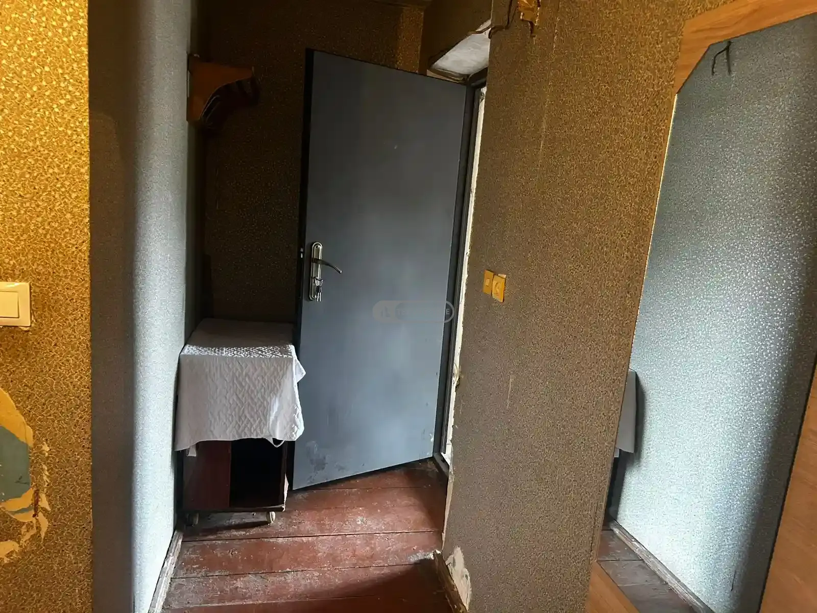 ქირავდება 2 ოთახიანი ბინა თელავში