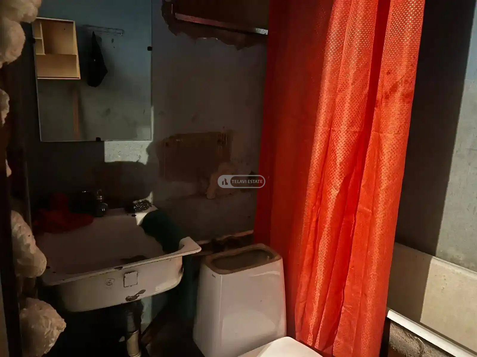 ქირავდება 2 ოთახიანი ბინა თელავში