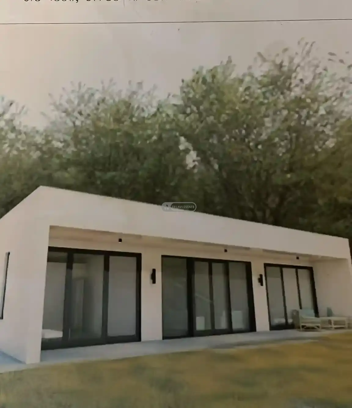 House under construction near Chateau Mere